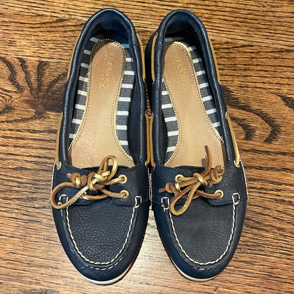 Sperry loafer